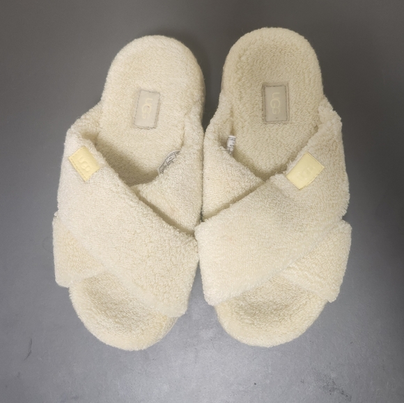 UGG Fuzz Sugar Terry Cross Slides Banana Pudding Sz 7. Excellent Condition - Picture 2 of 11